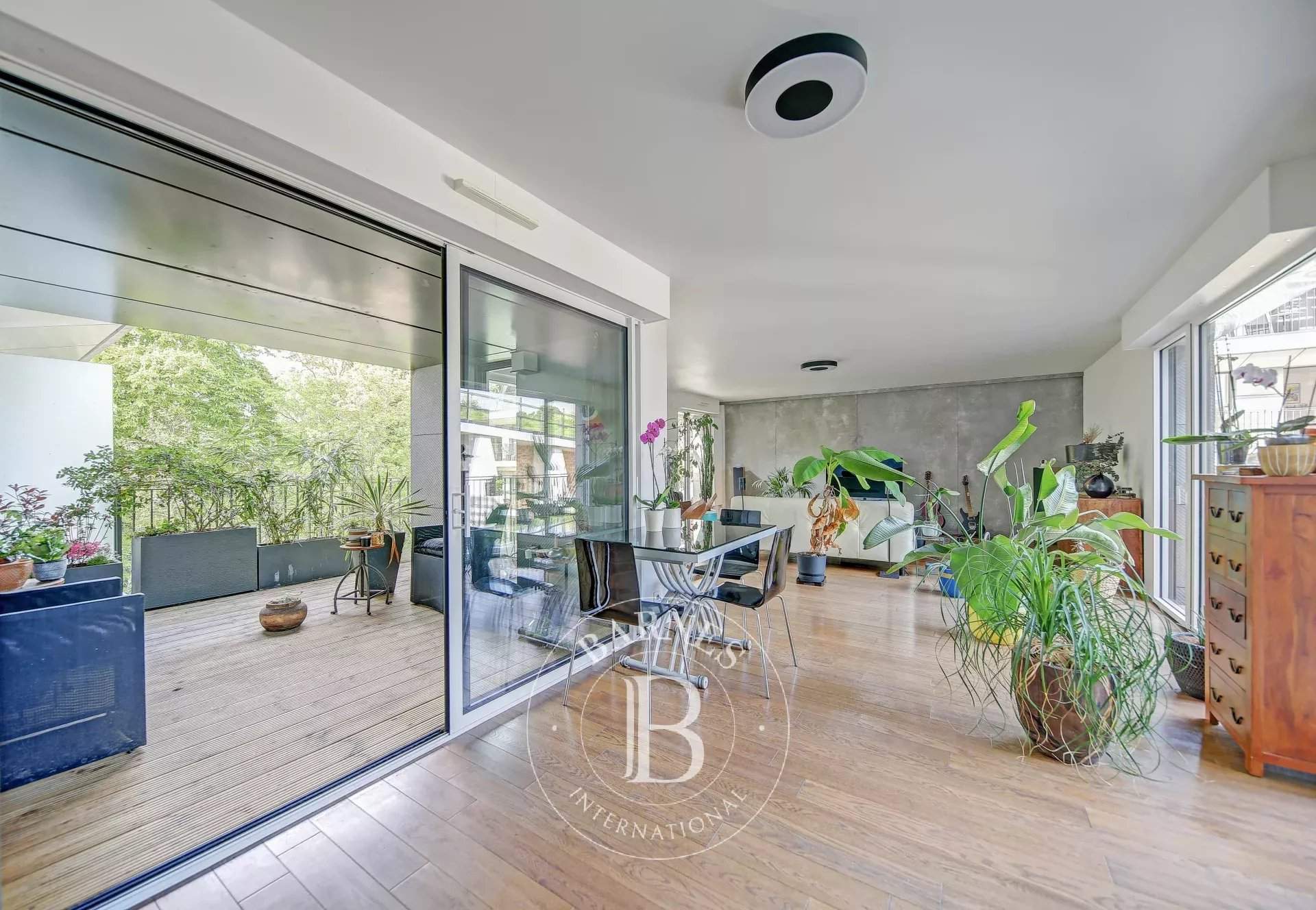 Versailles  - Apartment 3 Bedrooms - picture 1