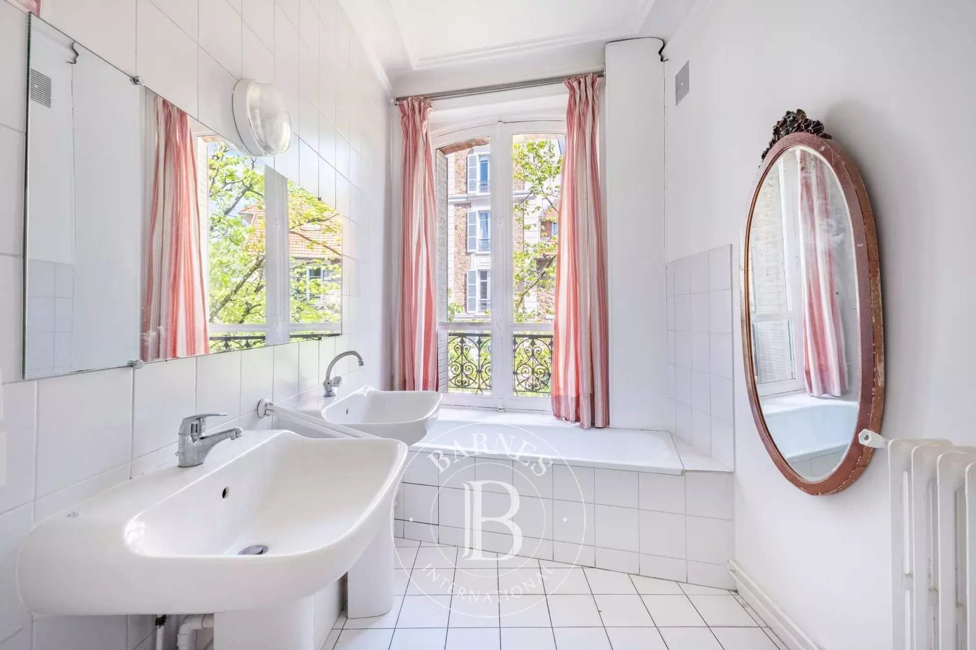 Versailles  - Maison 11 Pi&egrave;ces 8 Chambres - picture 10