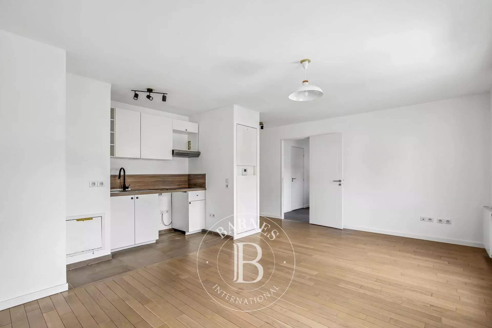 Versailles  - Apartment 1 Bedroom - picture 2