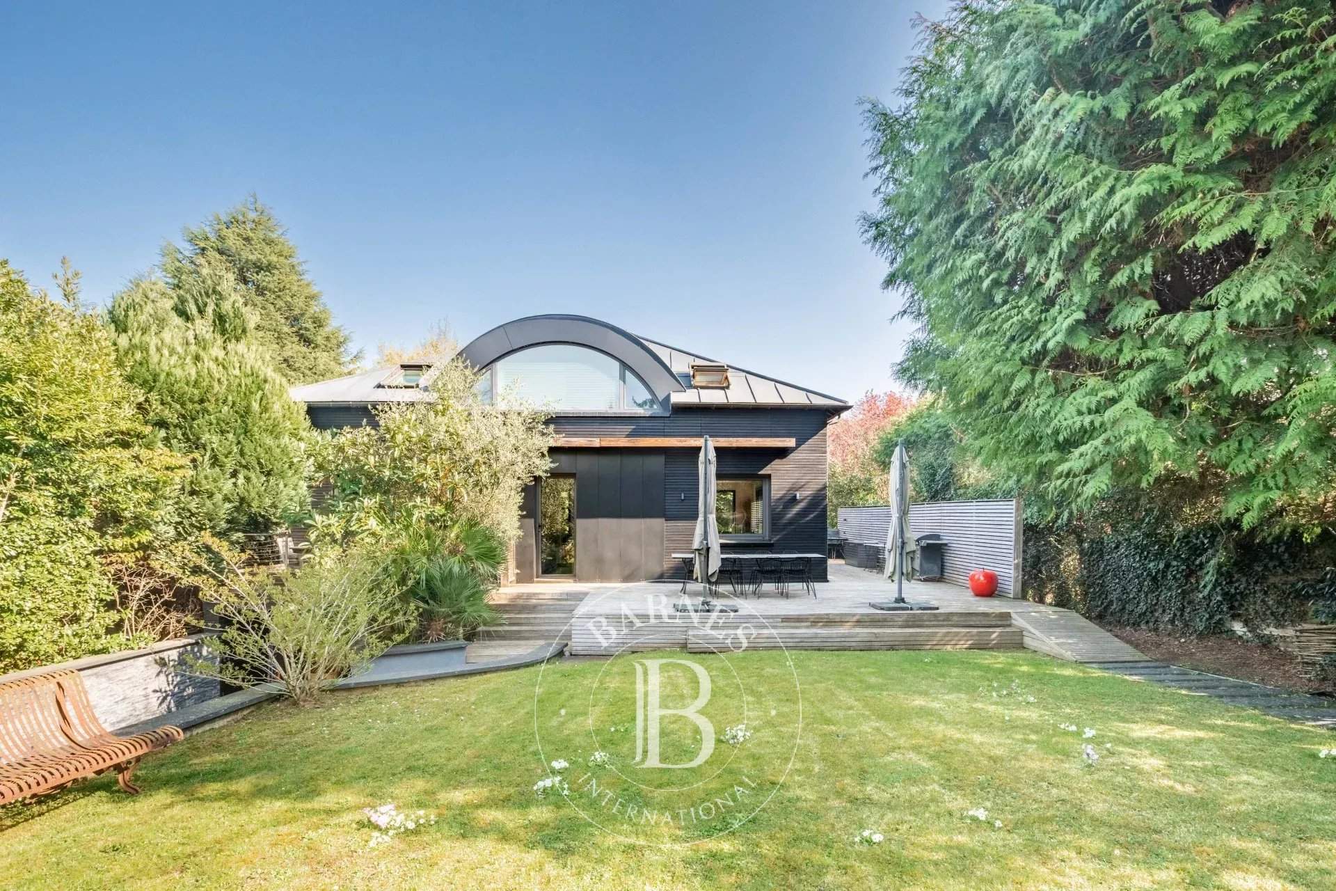 La Celle-Saint-Cloud  - Maison 9 Pi&egrave;ces 4 Chambres - picture 1