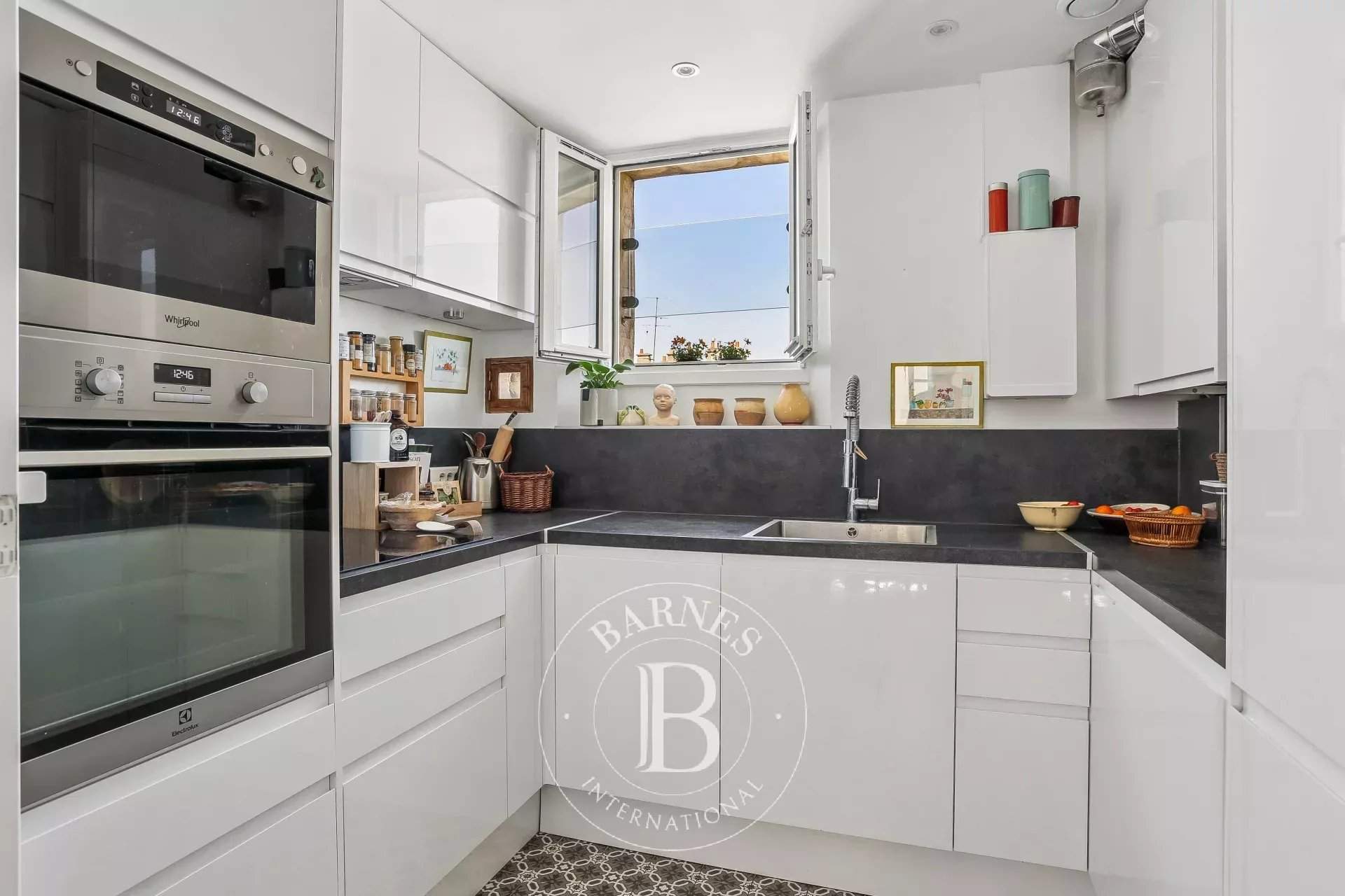 Versailles  - Apartment 1 Bedroom - picture 12