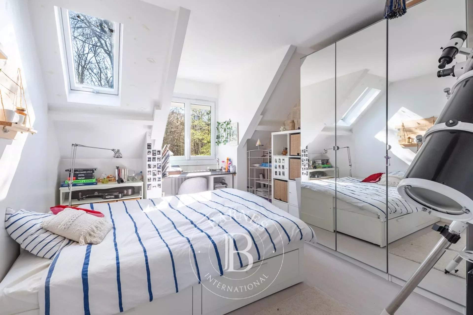 L'Étang-la-Ville  - Maison 9 Pi&egrave;ces 5 Chambres - picture 17