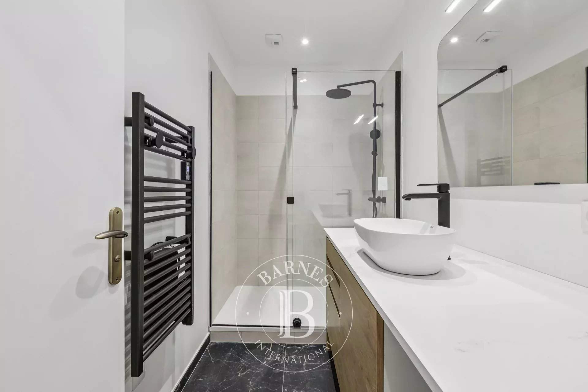 Versailles  - Apartment 1 Bedroom - picture 8