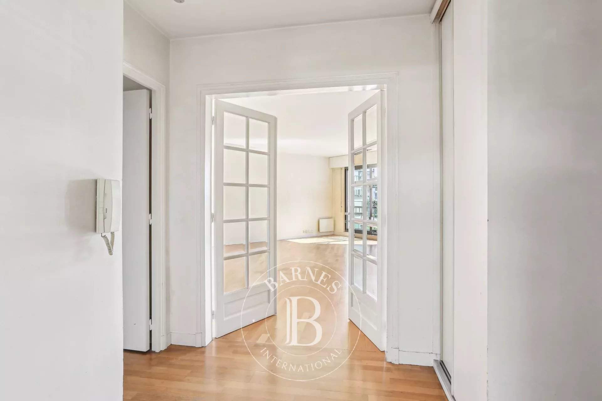 Versailles  - Apartment 2 Bedrooms - picture 1