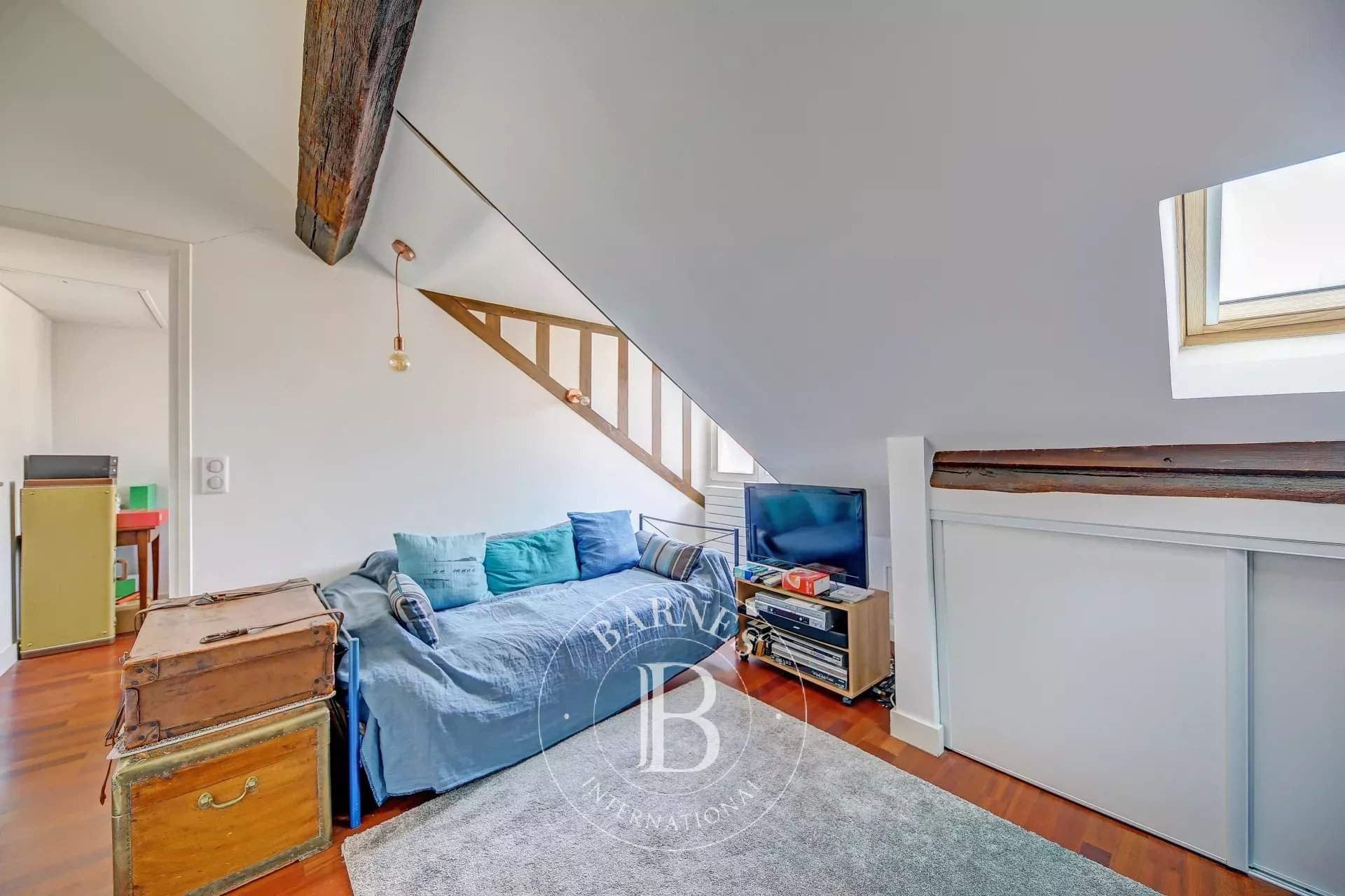 Versailles  - Apartment 4 Bedrooms - picture 16