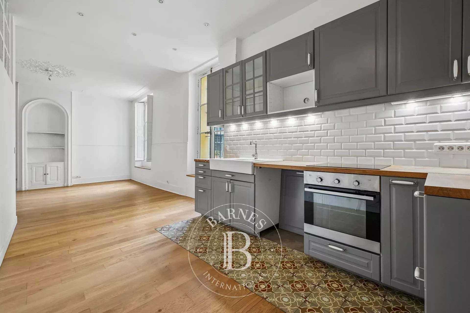 Versailles  - Appartement 4 Pi&egrave;ces 2 Chambres - picture 2