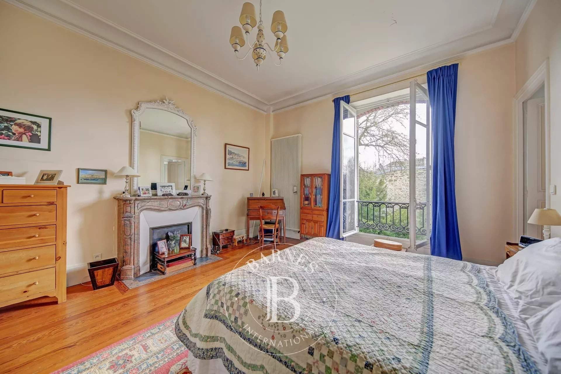 Versailles  - Maison 10 Pi&egrave;ces 8 Chambres - picture 12