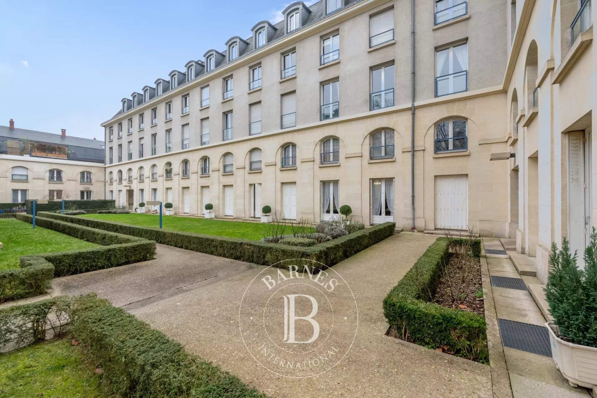 Versailles  - Appartement 5 Pièces 3 Chambres - picture 20