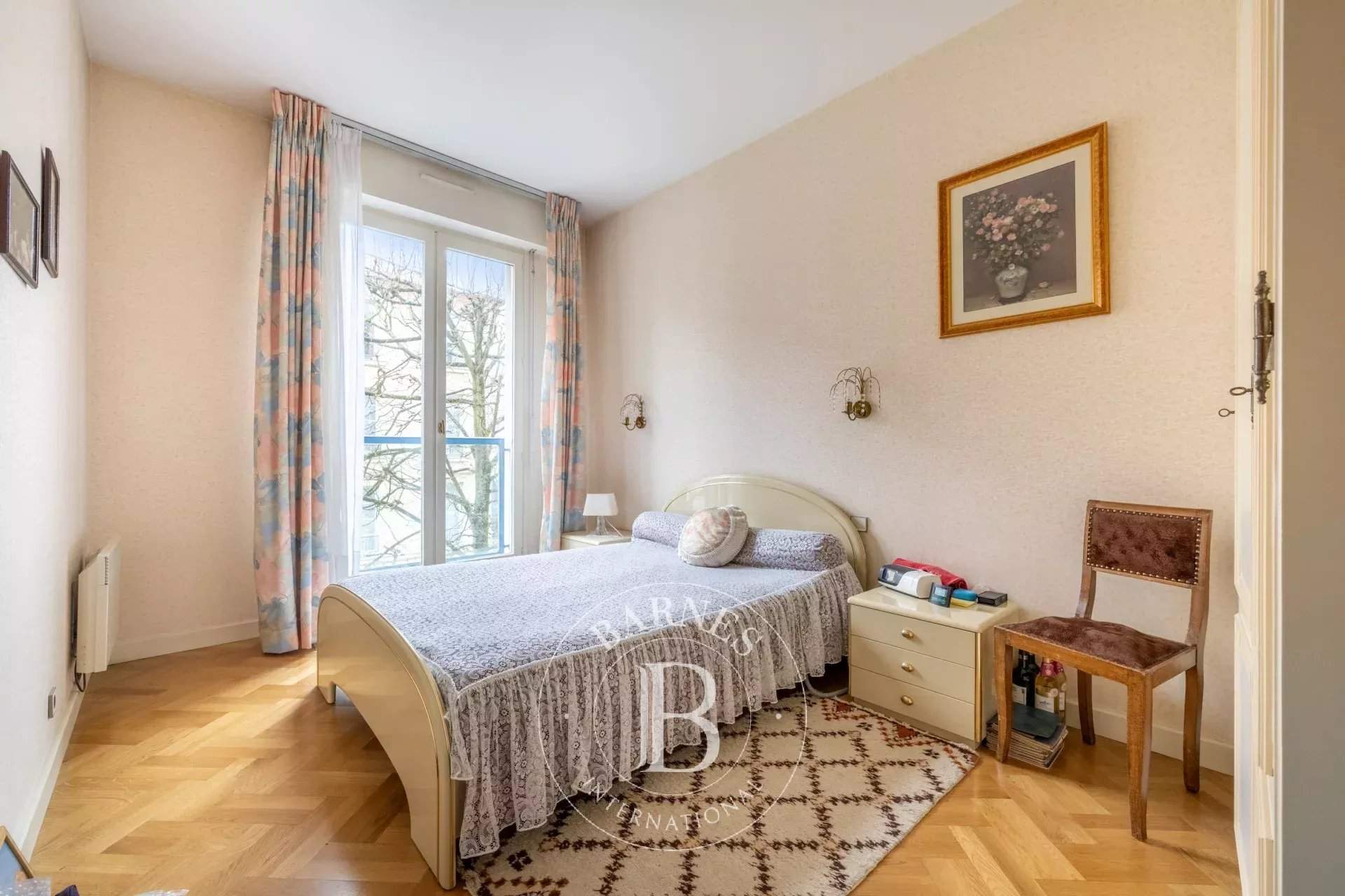 Versailles  - Appartement 5 Pièces 3 Chambres - picture 10