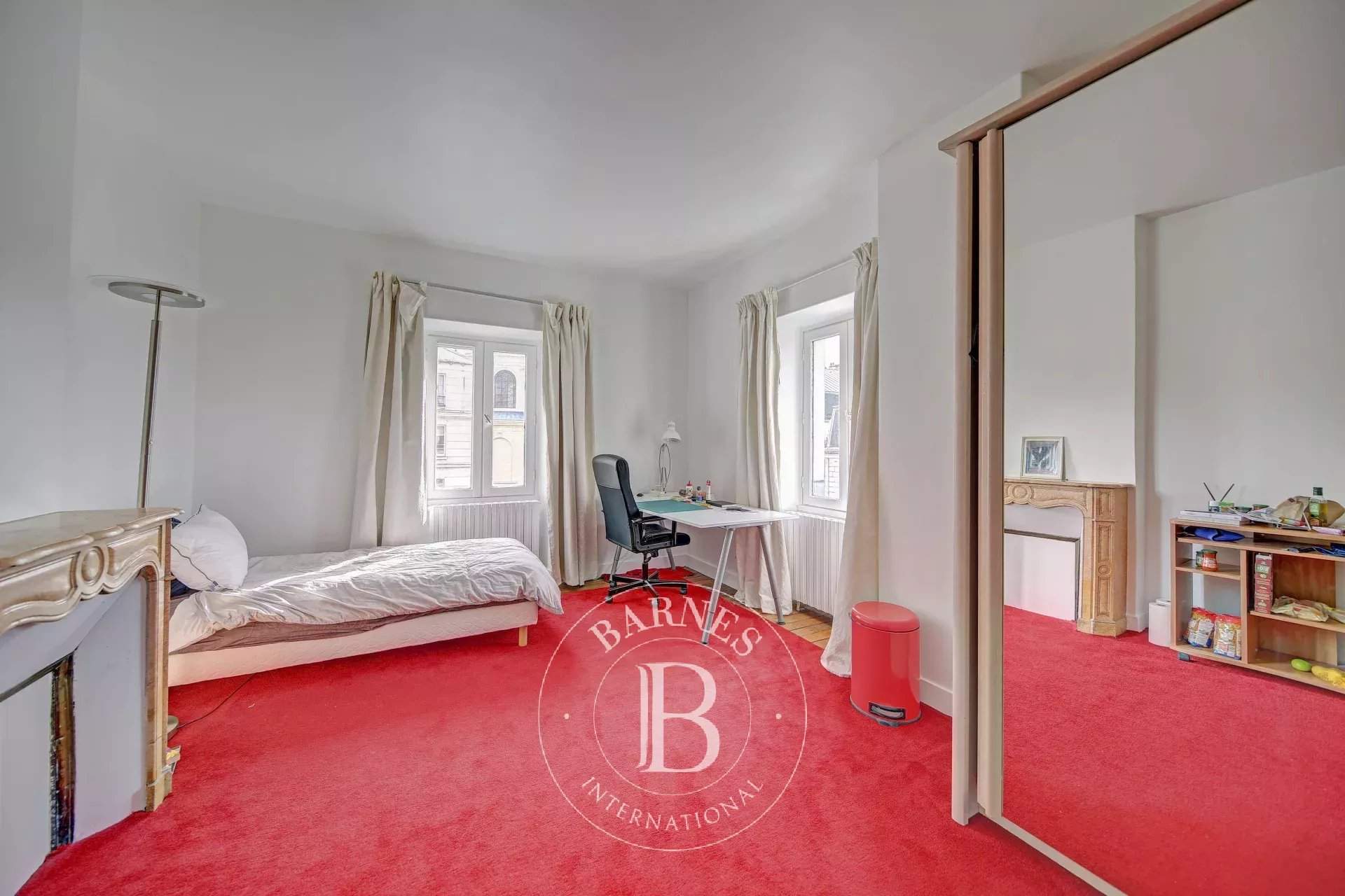 Versailles  - House 8 Bedrooms - picture 13