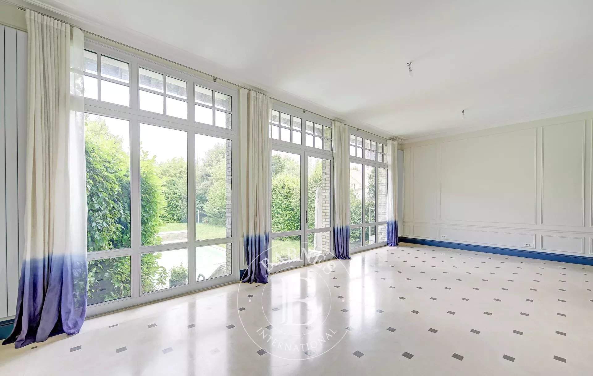 Versailles  - House 6 Bedrooms - picture 8