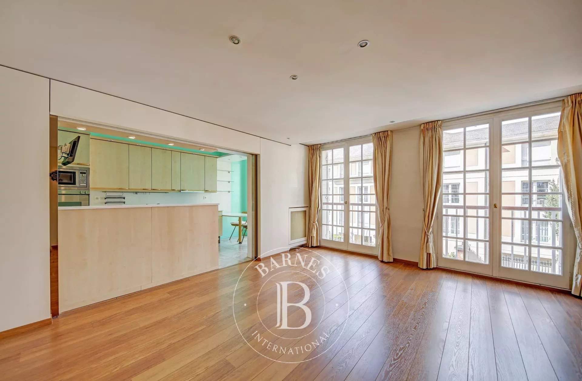 Versailles  - Appartement 6 Pièces 4 Chambres - picture 6