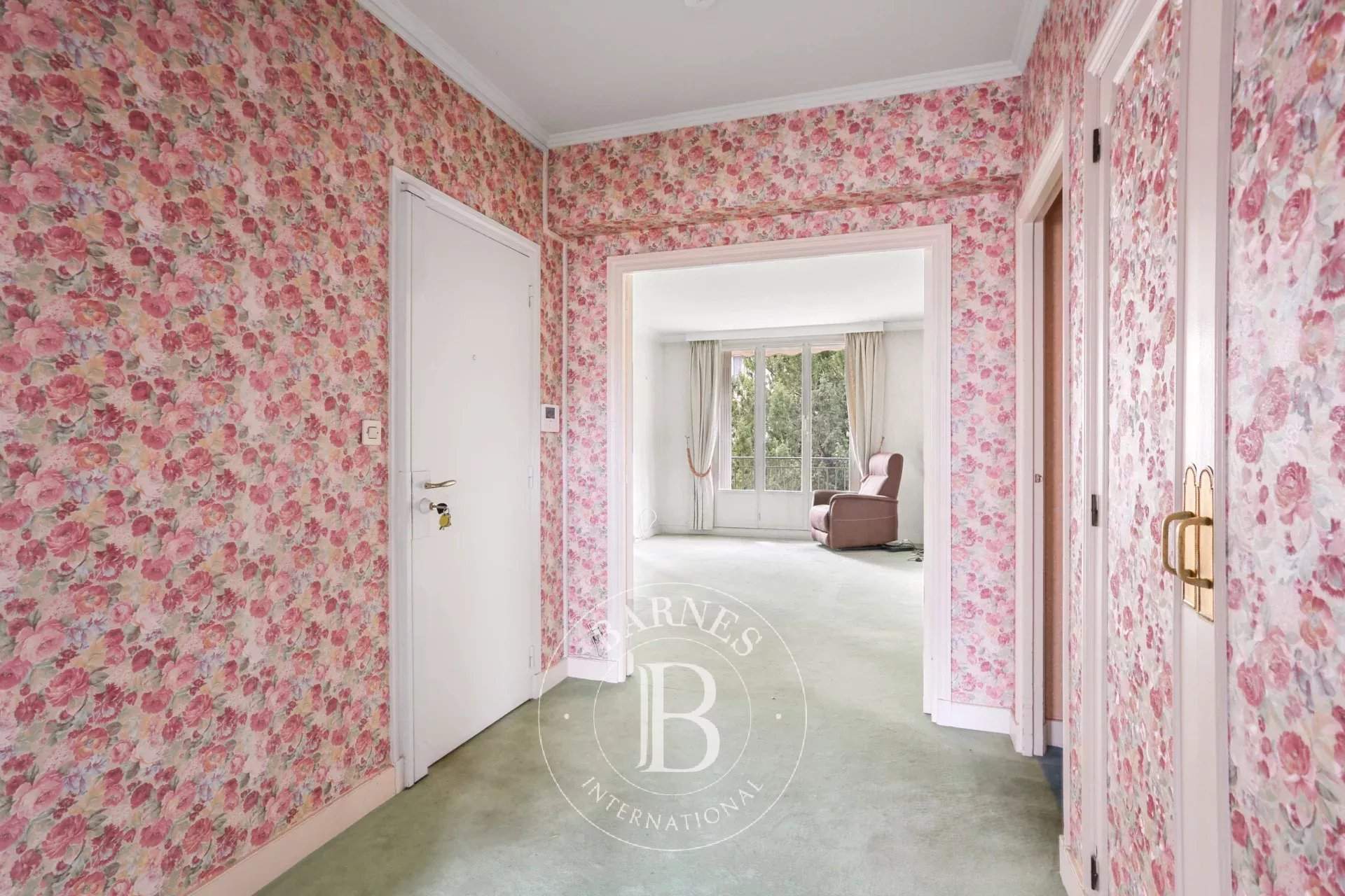 Versailles  - Apartment 2 Bedrooms - picture 12