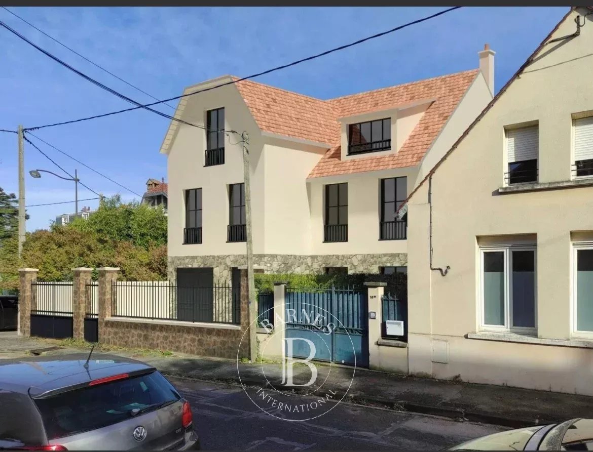 Le Chesnay  - Terrain constructible  - picture 1