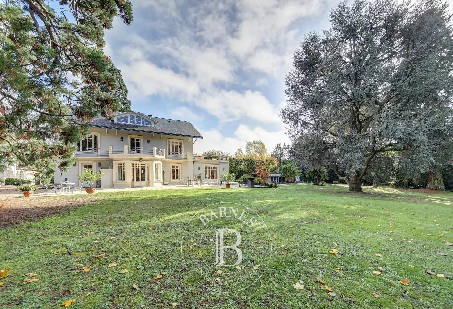 Versailles  - Maison 15 Pi&egrave;ces 8 Chambres - picture 17