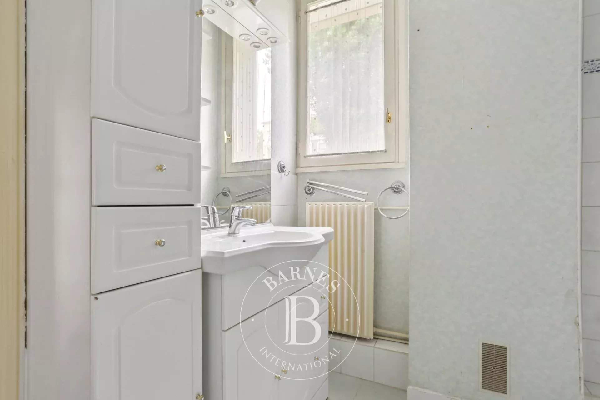 Versailles  - Apartment 2 Bedrooms - picture 13