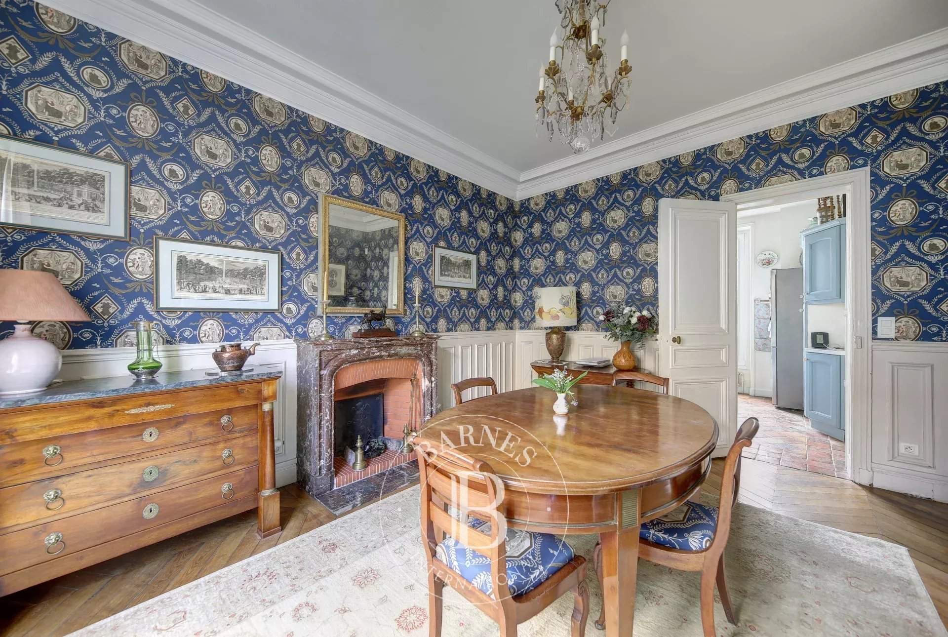 Versailles  - House 6 Bedrooms - picture 11