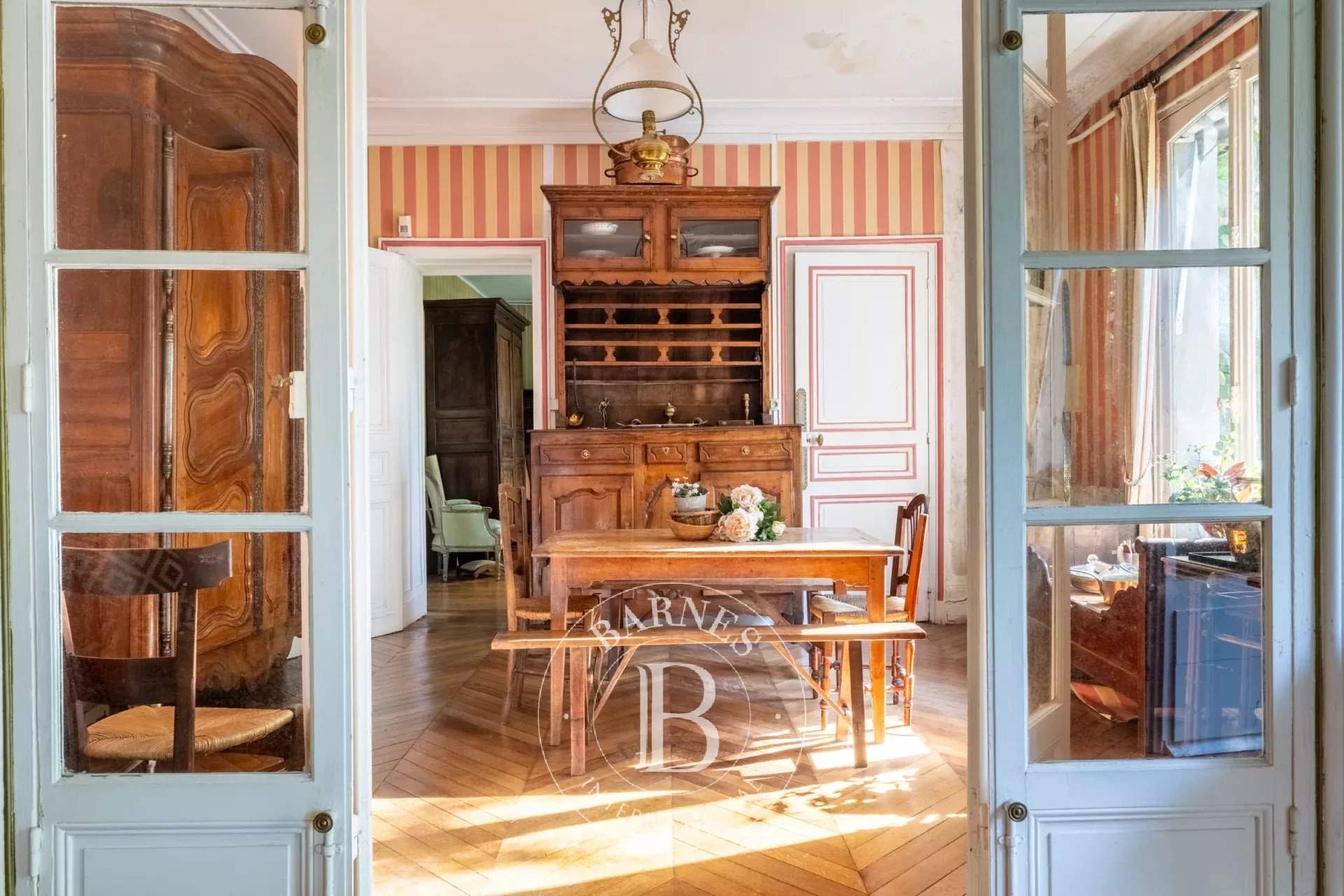 Versailles  - Maison 16 Pièces 4 Chambres - picture 8