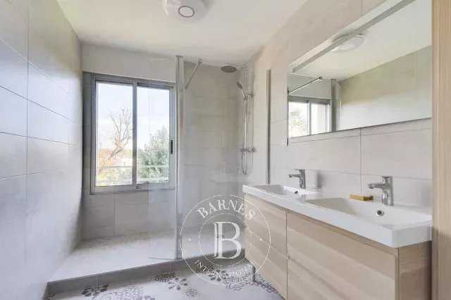 Vanves  - Appartement 3 Pi&egrave;ces 2 Chambres