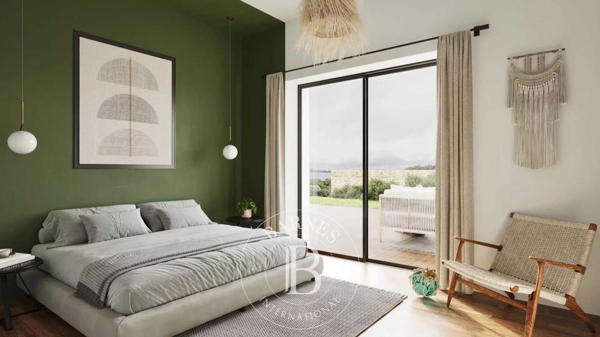 Suresnes  - House 4 Bedrooms