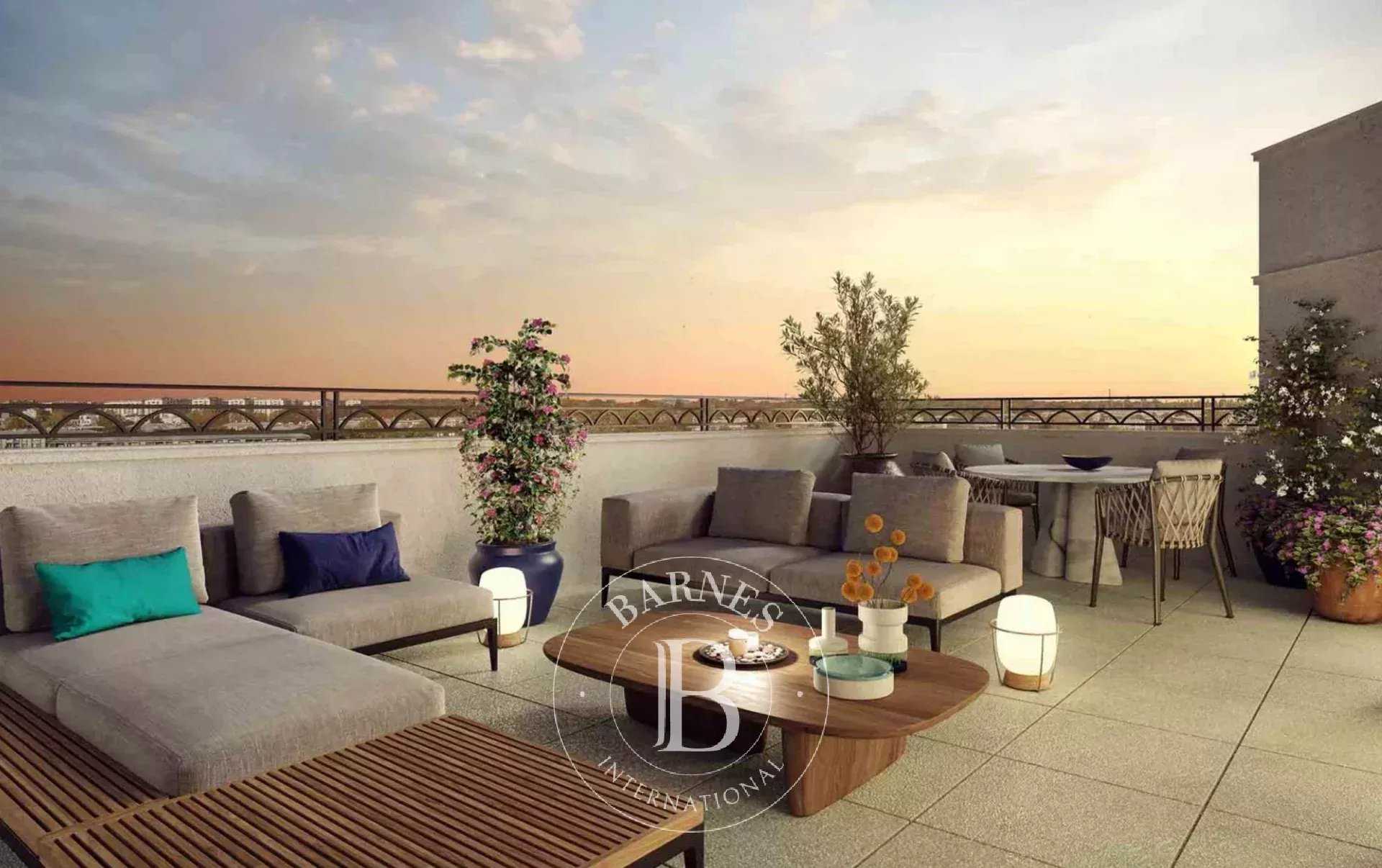 Issy-les-Moulineaux  - Apartment 4 Bedrooms