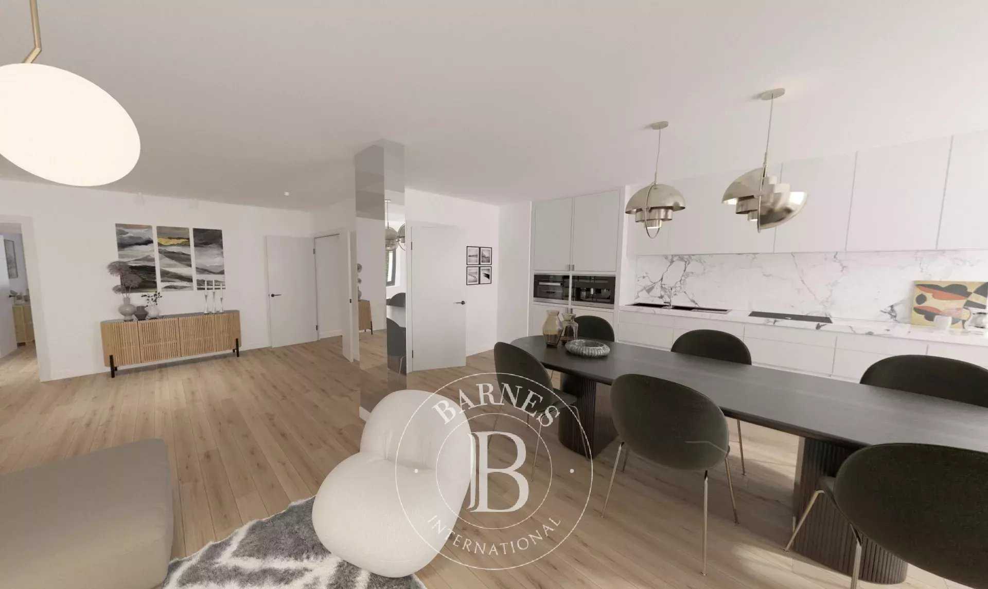 Neuilly-sur-Seine  - Apartment 4 Bedrooms