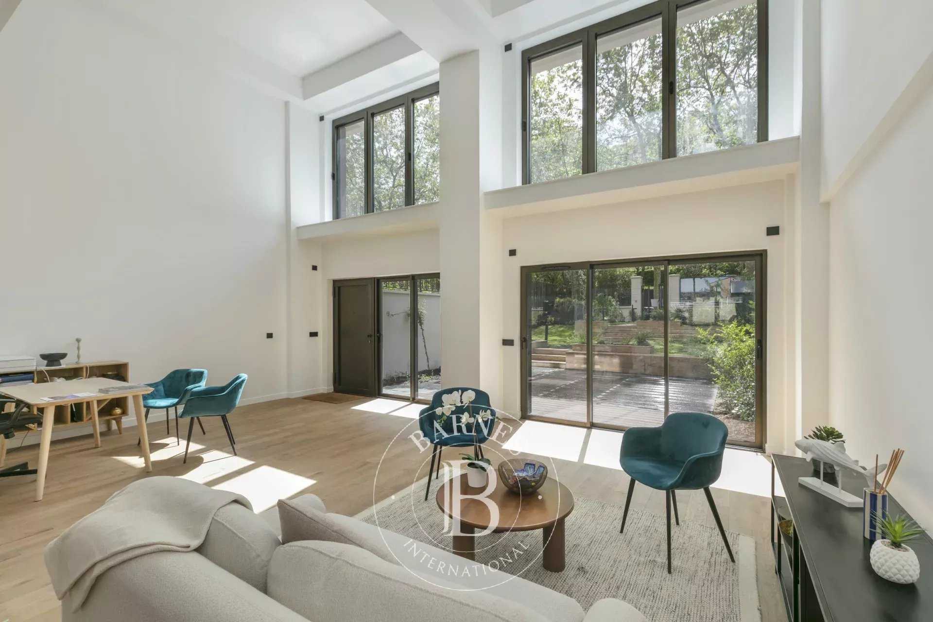 Neuilly-sur-Seine  - Appartement 6 Pi&egrave;ces 4 Chambres