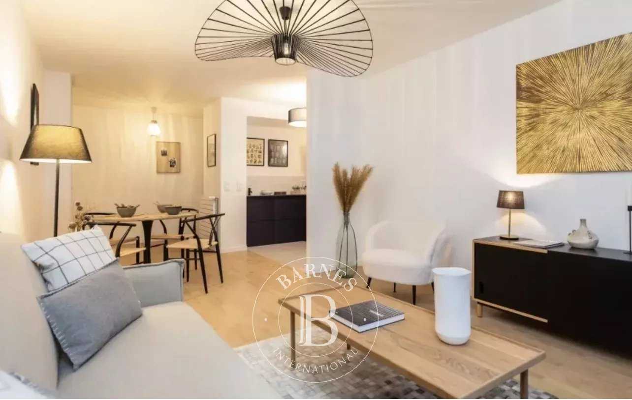 Suresnes  - Appartement 4 Pi&egrave;ces 3 Chambres