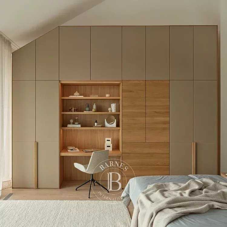 Paris  - Appartement 4 Pièces 3 Chambres