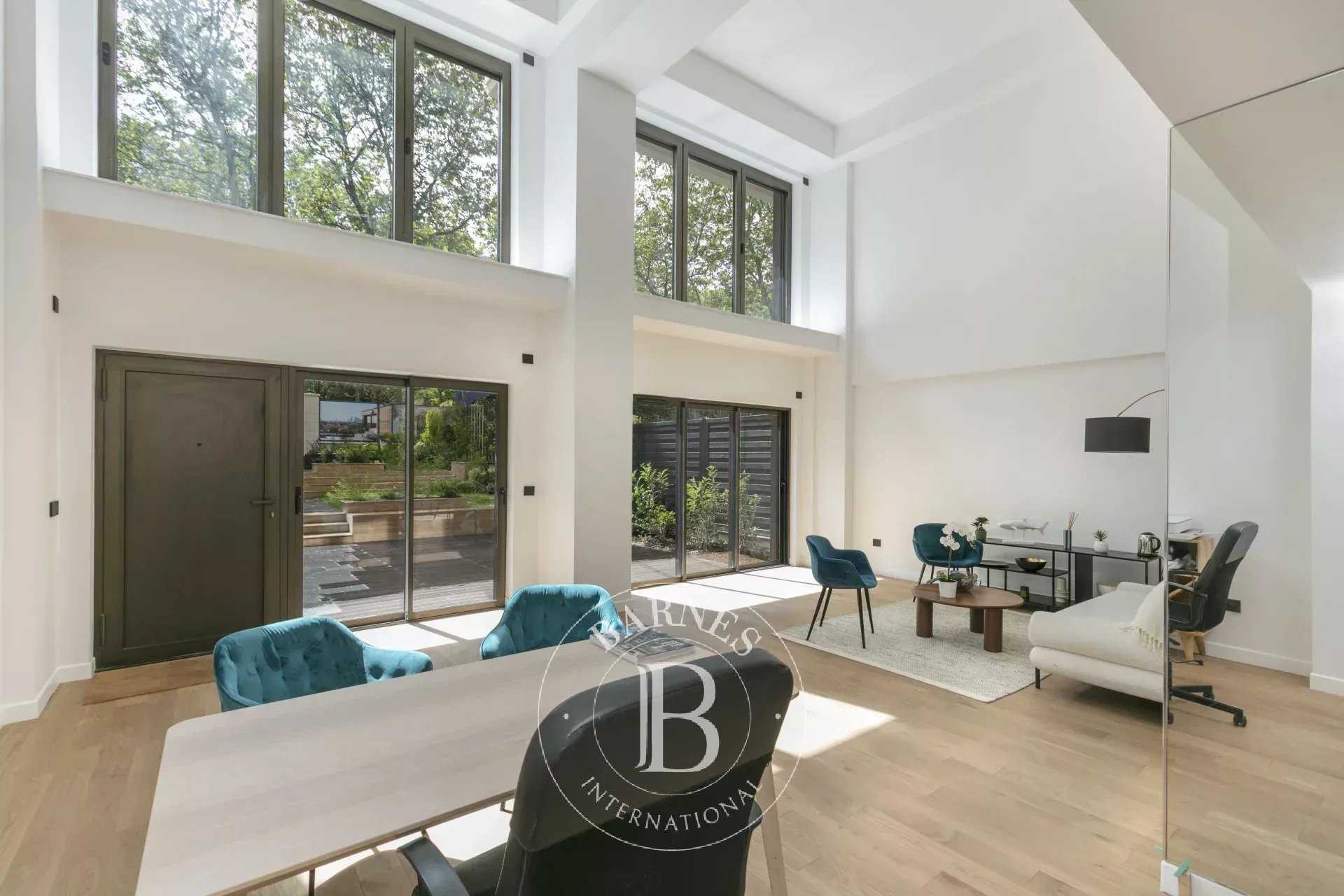 Neuilly-sur-Seine  - Appartement 6 Pi&egrave;ces 4 Chambres