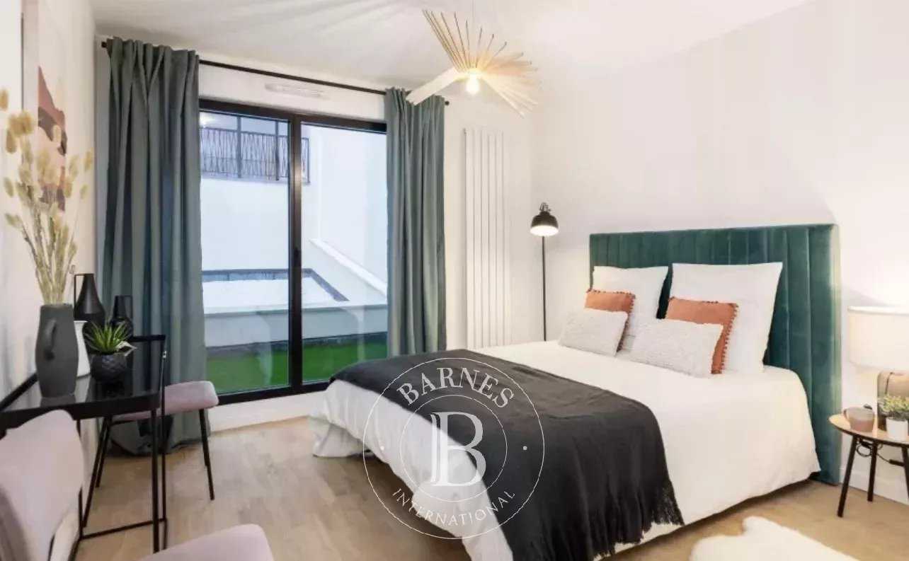 Suresnes  - Appartement 4 Pi&egrave;ces 3 Chambres