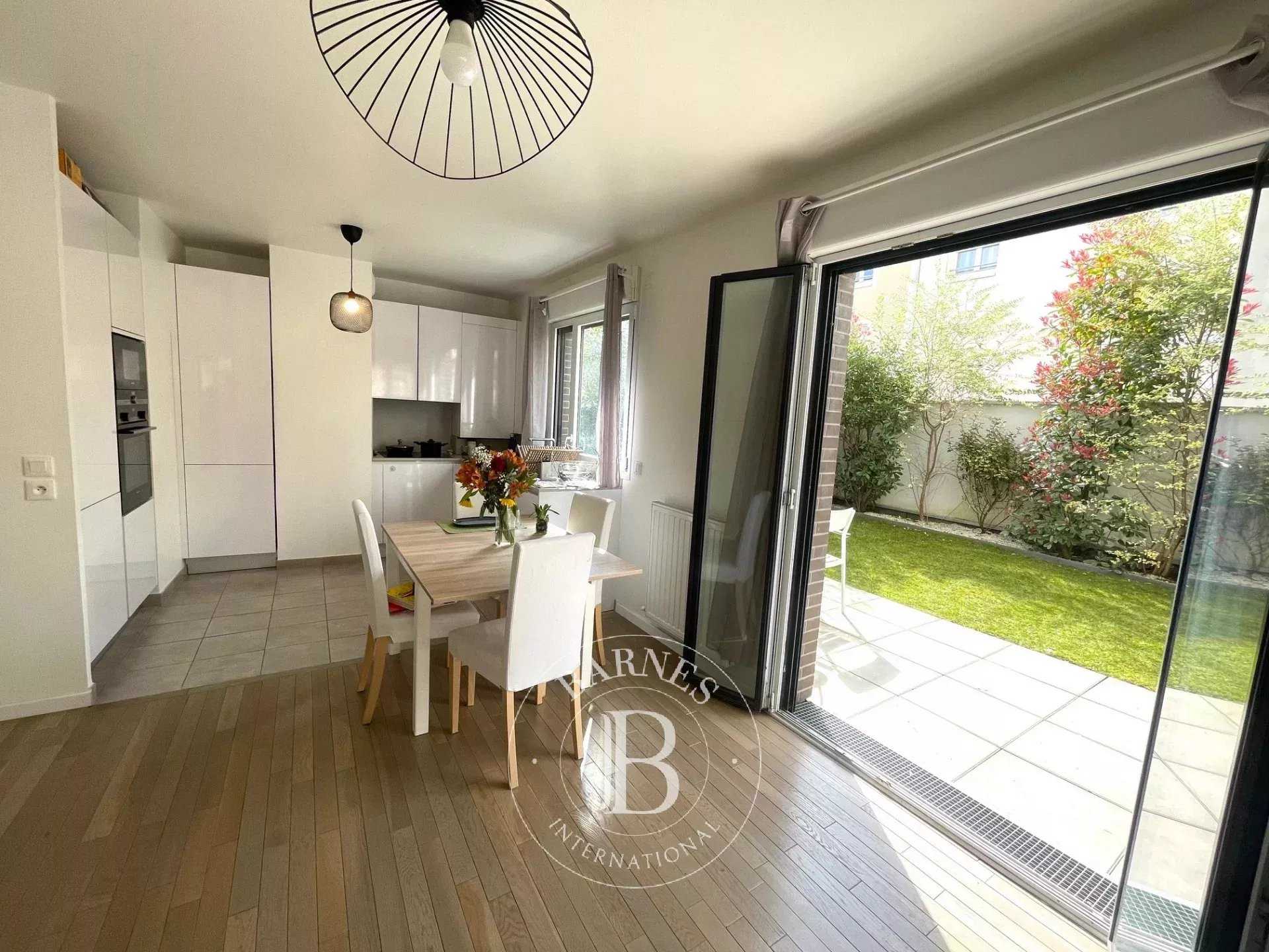 Le Pré-Saint-Gervais  - Apartment 2 Bedrooms