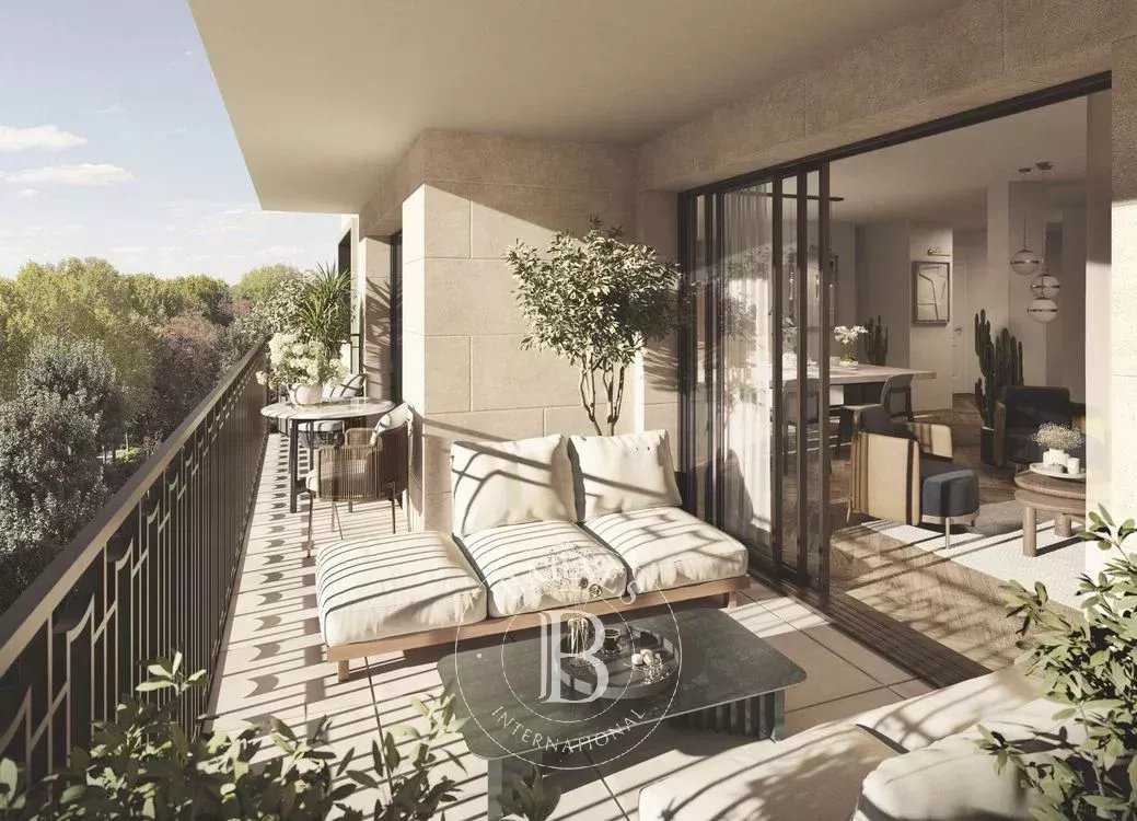 Neuilly-sur-Seine  - Apartment 4 Bedrooms