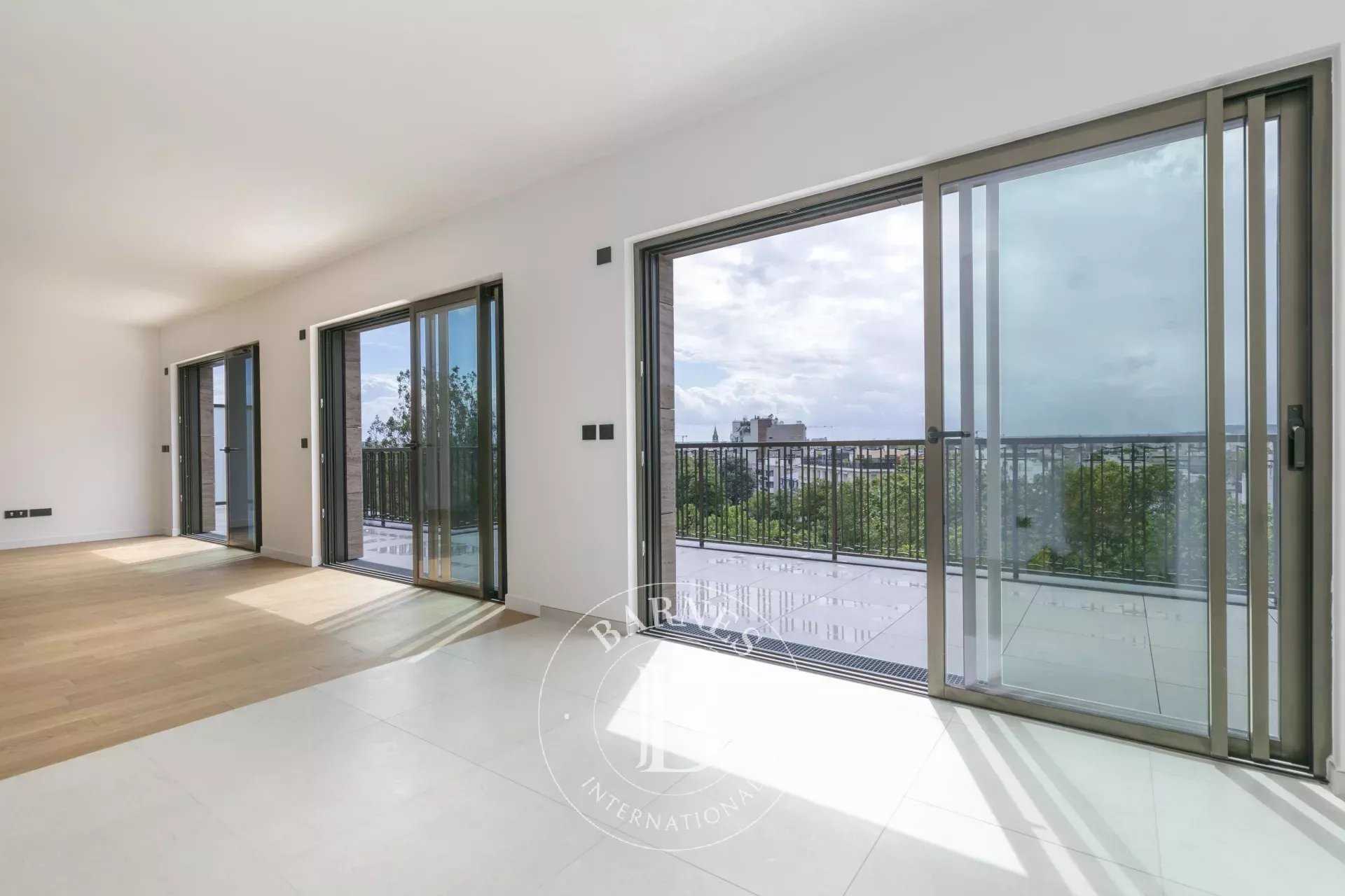 Neuilly-sur-Seine  - Penthouse 6 Pi&egrave;ces 5 Chambres