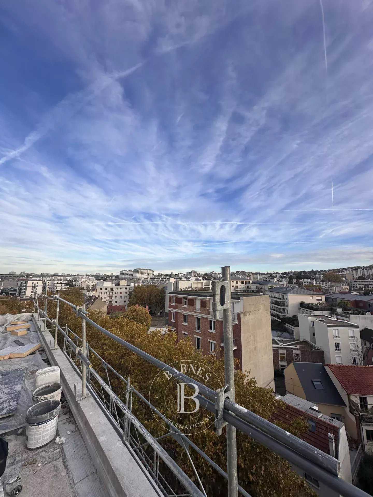 Issy-les-Moulineaux  - Apartment 4 Bedrooms