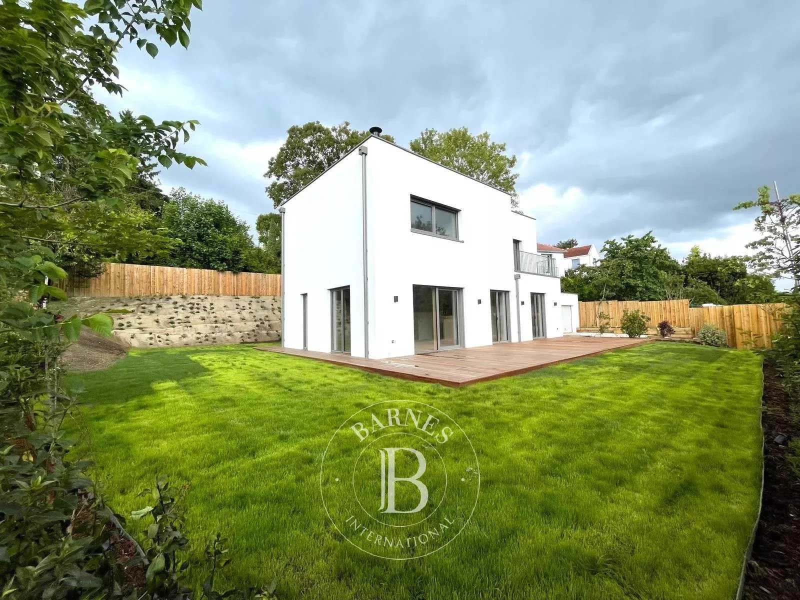 Villa Sèvres  -  ref 86461170 (picture 2)