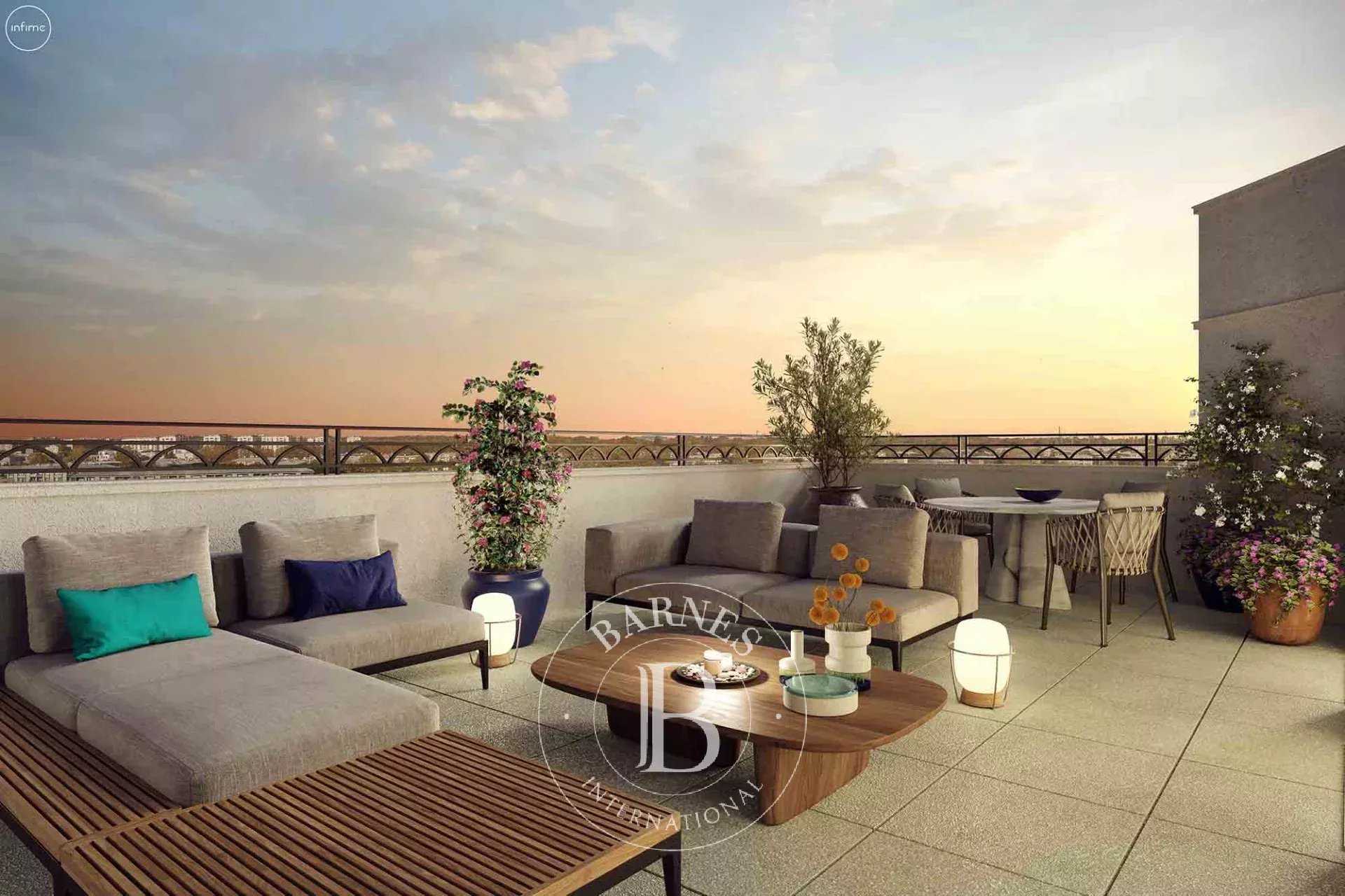 Apartment Issy-les-Moulineaux  -  ref 86003073 (picture 2)
