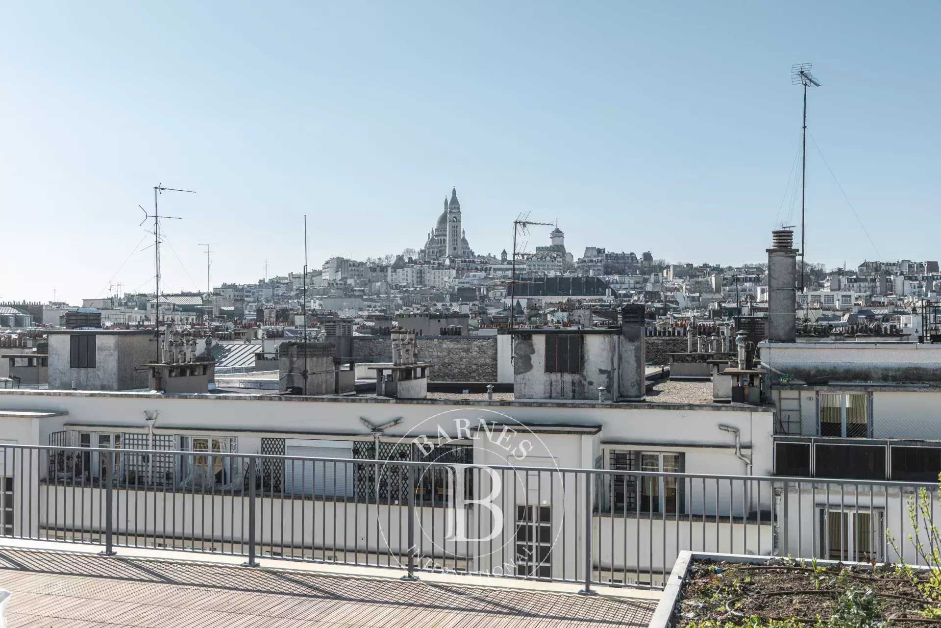 Paris  - Appartement 5 Pi&egrave;ces 4 Chambres