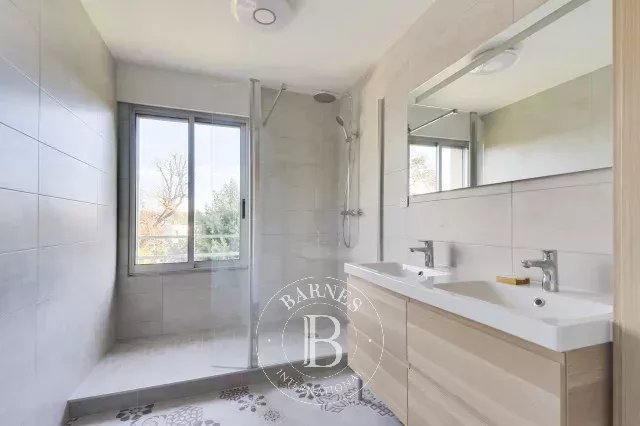 Vanves  - Appartement 3 Pi&egrave;ces 2 Chambres - picture 2