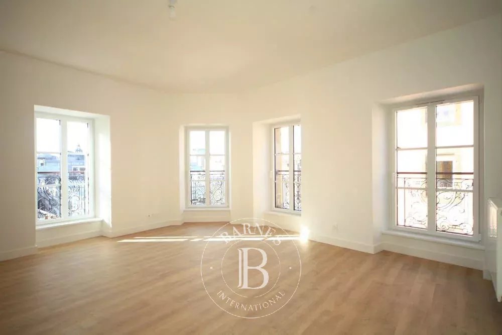 Vanves  - Appartement 3 Pi&egrave;ces 2 Chambres - picture 1