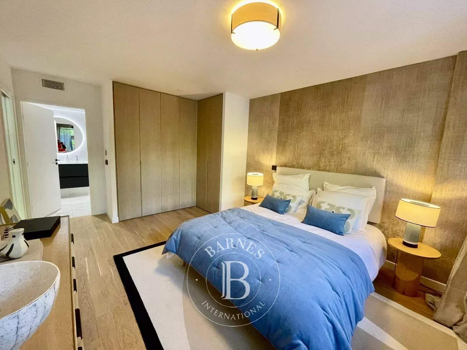 Neuilly-sur-Seine  - Appartement 3 Pi&egrave;ces 2 Chambres - picture 8