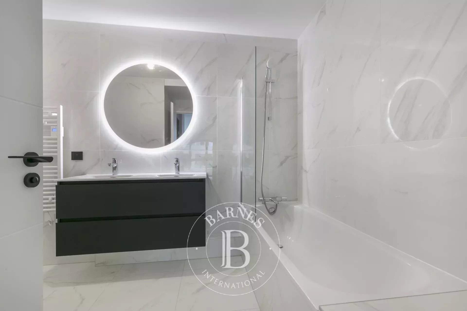 Neuilly-sur-Seine  - Appartement 6 Pi&egrave;ces 4 Chambres - picture 16
