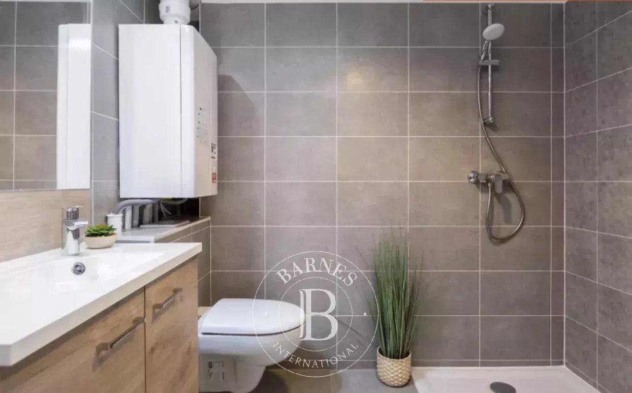 Suresnes  - Appartement 4 Pi&egrave;ces 3 Chambres - picture 10