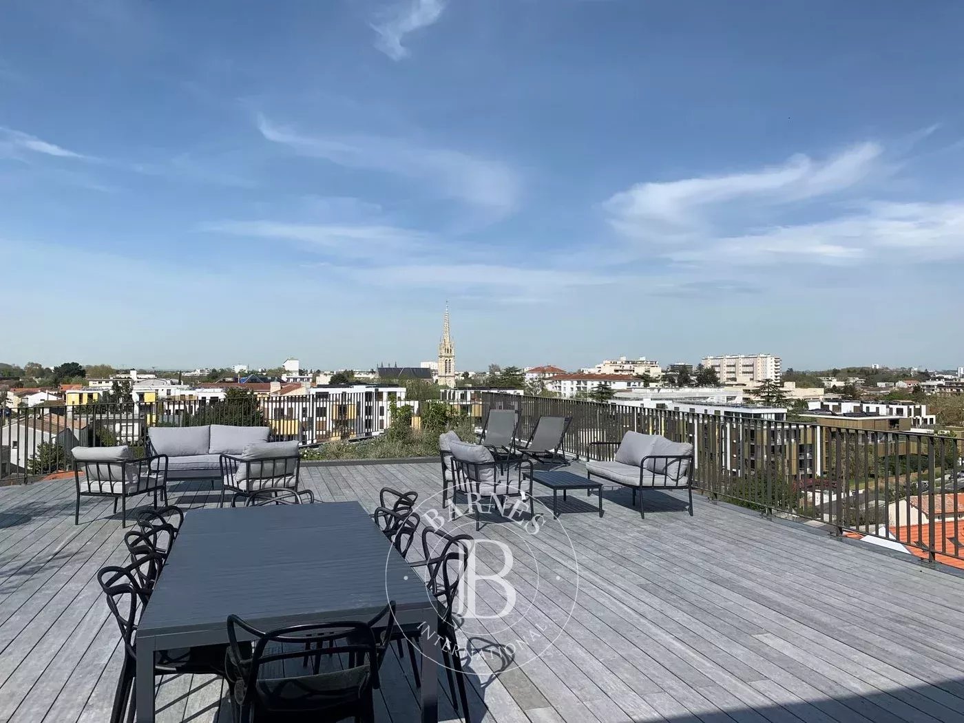 Bordeaux  - Appartement 4 Pi&egrave;ces 2 Chambres - picture 2