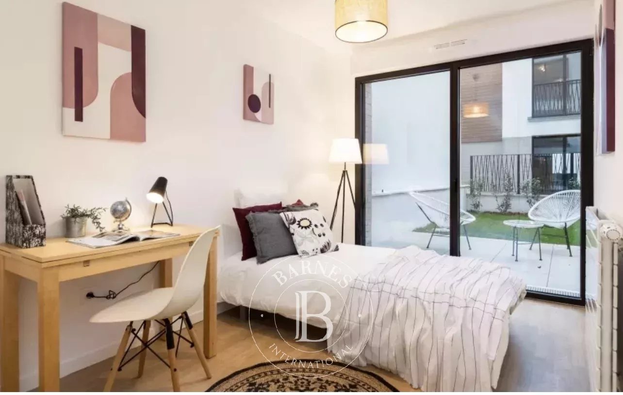 Suresnes  - Appartement 4 Pi&egrave;ces 3 Chambres - picture 8