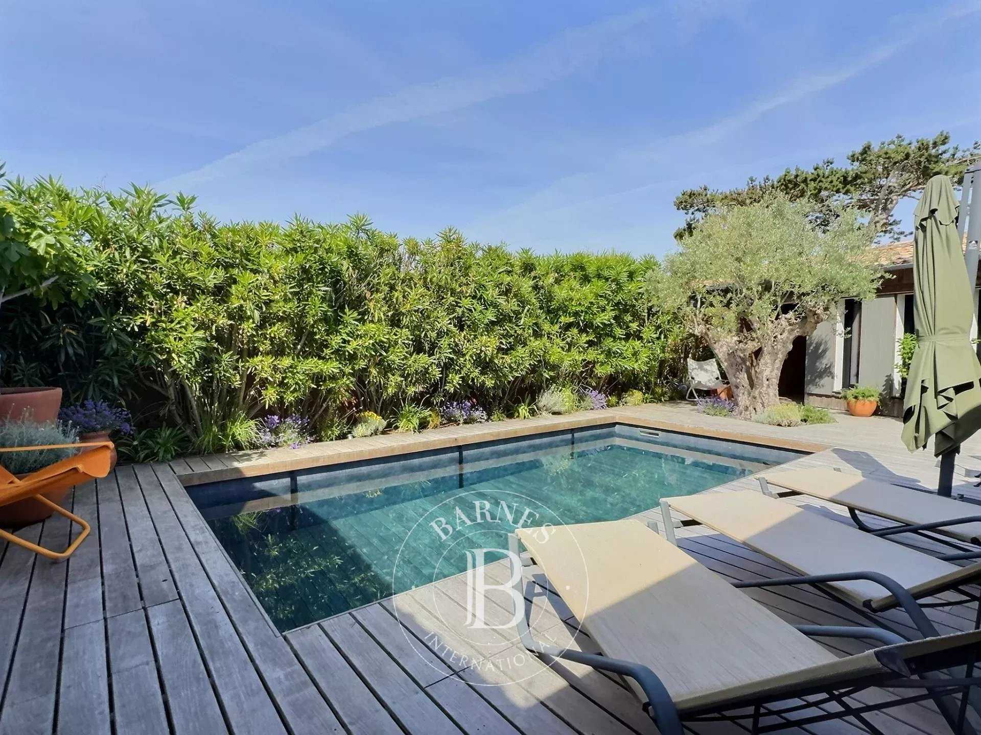 Le Bois-Plage-en-Ré  - Maison 9 Pi&egrave;ces 5 Chambres