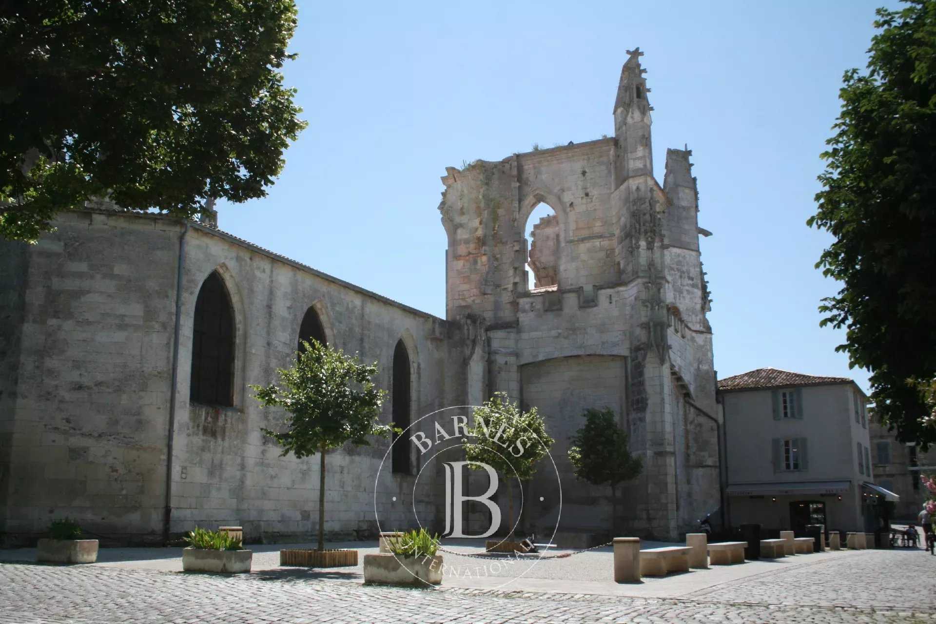 Saint-Martin-de-Ré  - Building 4 Bedrooms