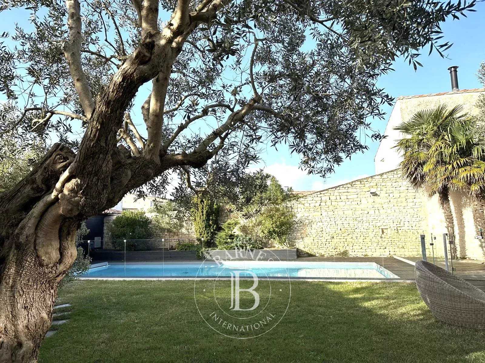 Le Bois-Plage-en-Ré  - Maison 8 Pi&egrave;ces 6 Chambres