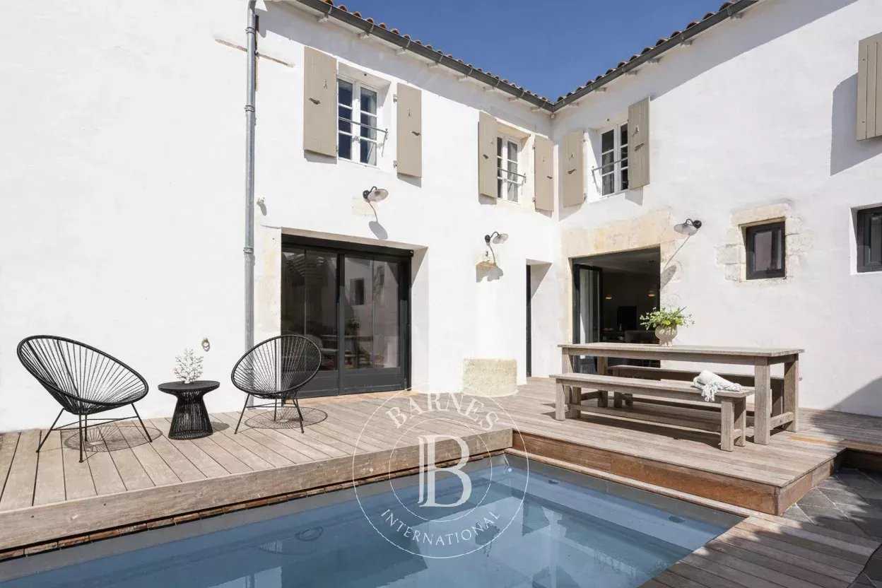La Flotte  - Maison 8 Pi&egrave;ces 5 Chambres