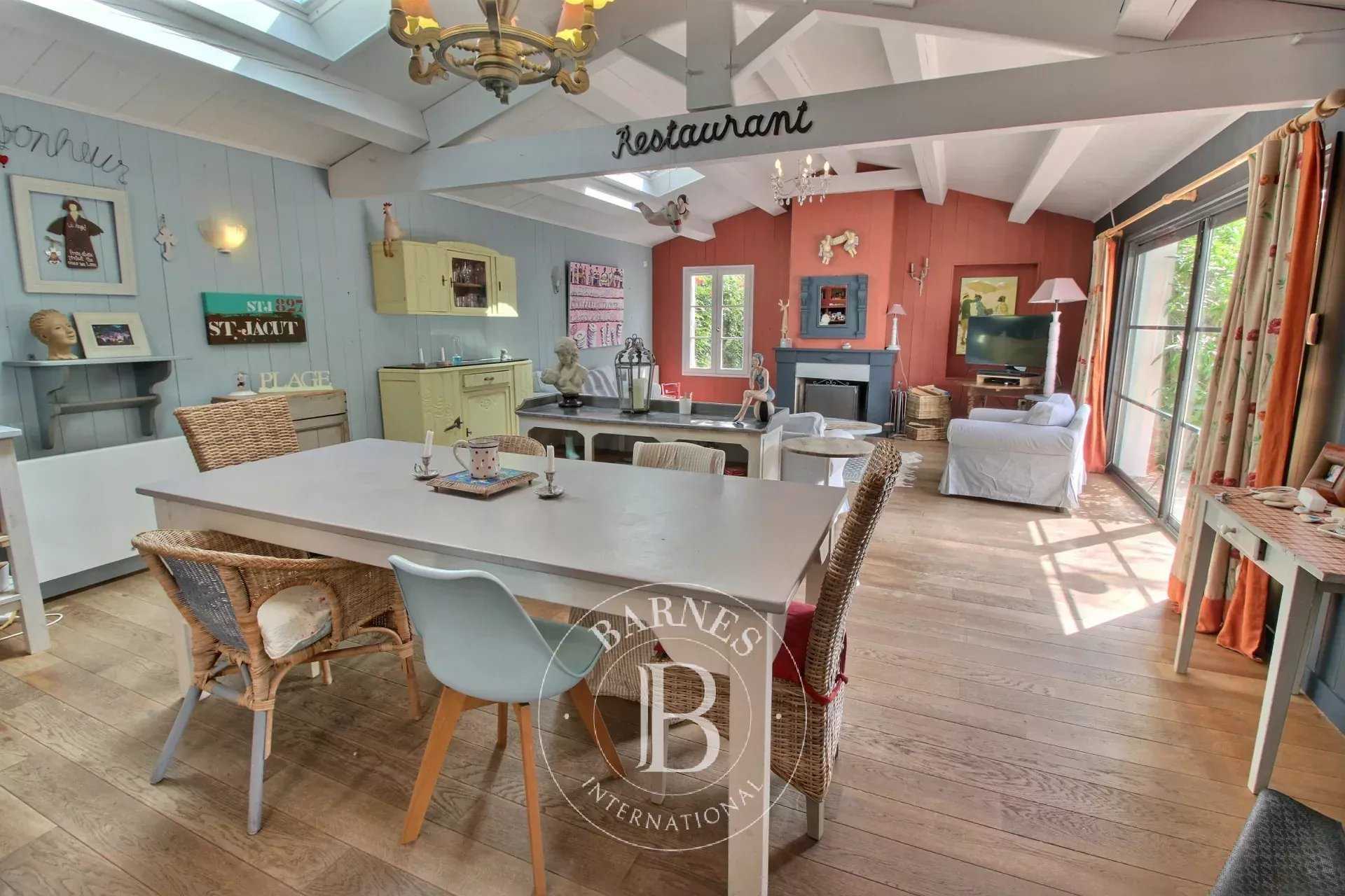 La Flotte  - House 6 Bedrooms
